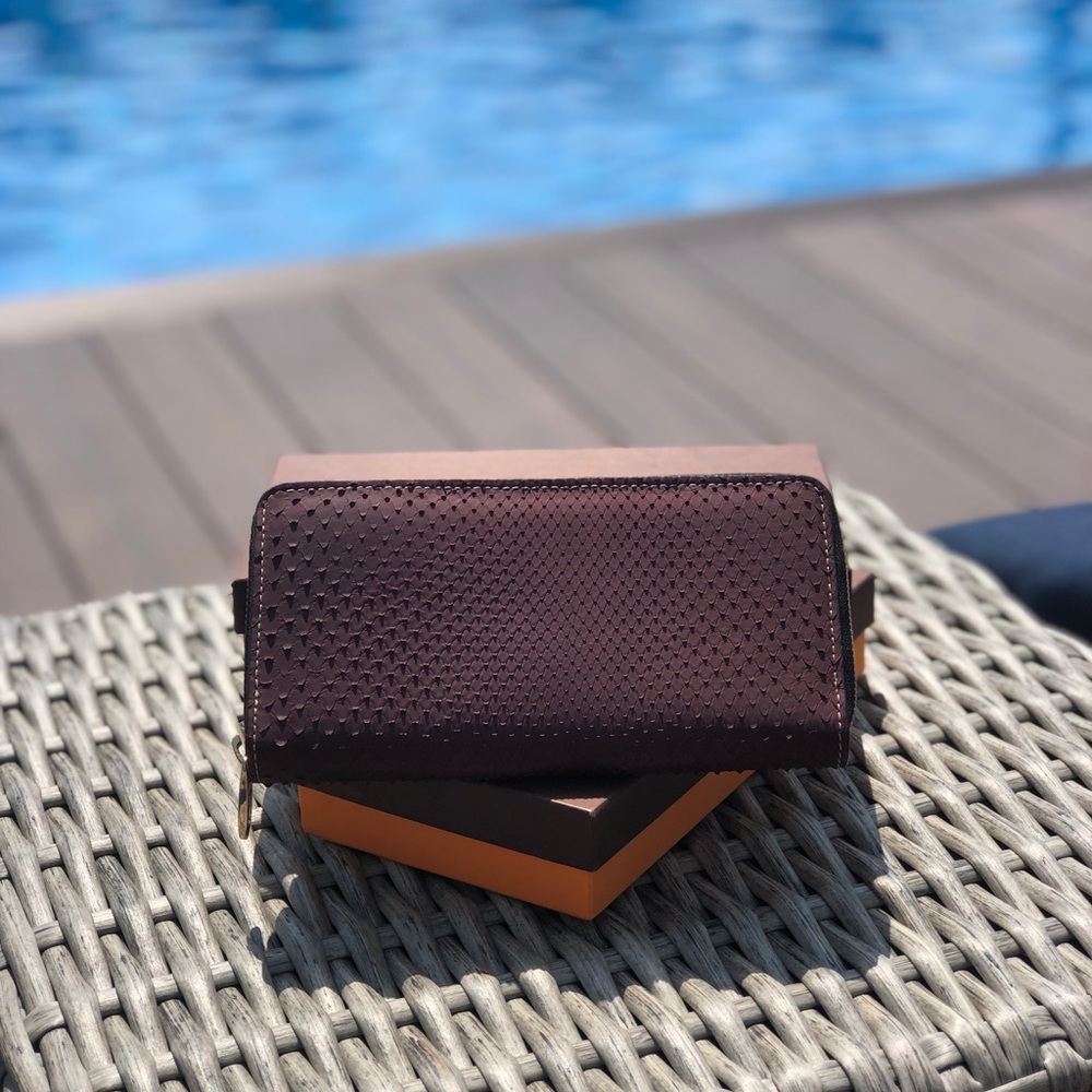 NWT! Gorgeous Python Wallet - Picture 2 of 6